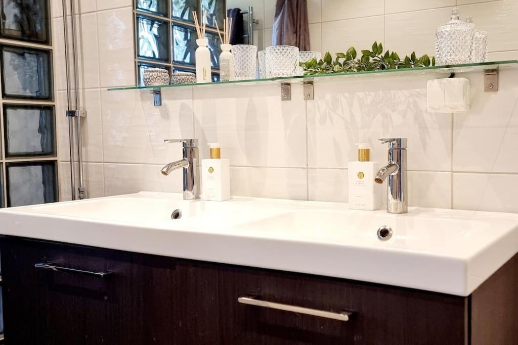 Family Friendly Villa With Sauna In The Nature 보라스 외부 사진